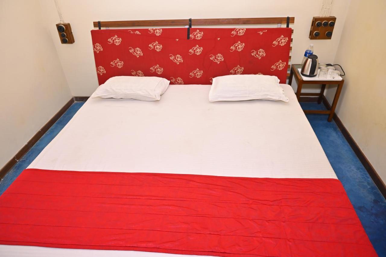 Les Boganveillea Heritage Guest House Auroville Eksteriør bilde